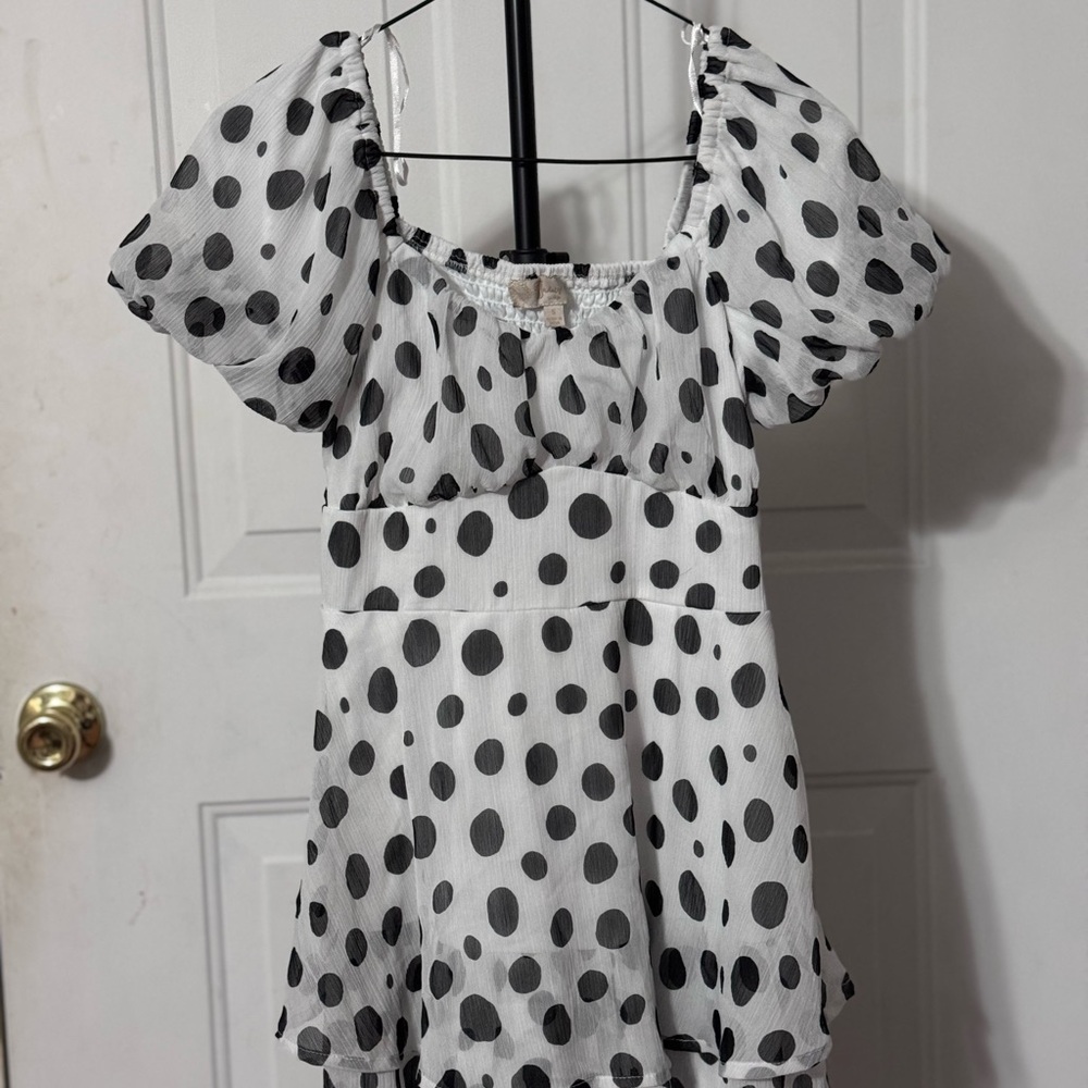 Chic Black and White Polka Dot Blouse